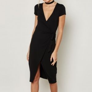 Forever 21 wrap around plunge V neck